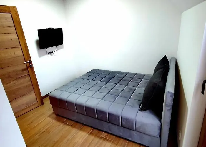 Borovi 2, 8 Apartamento